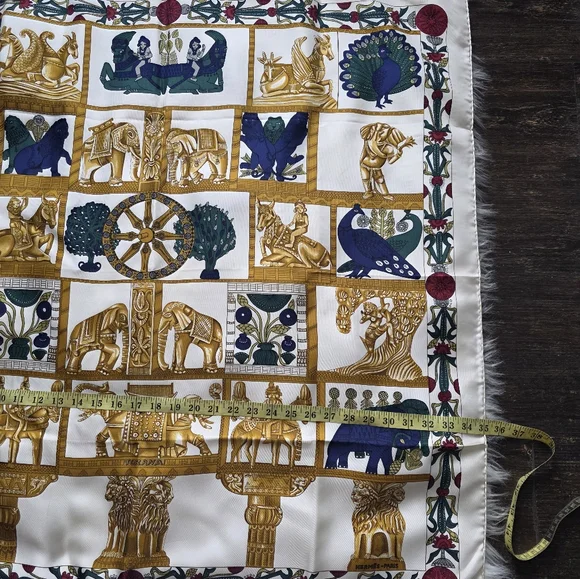 Hermes Paris  Torana Elegant Silk Scarf with Elephant and Gold Design - Picture 4 of 14